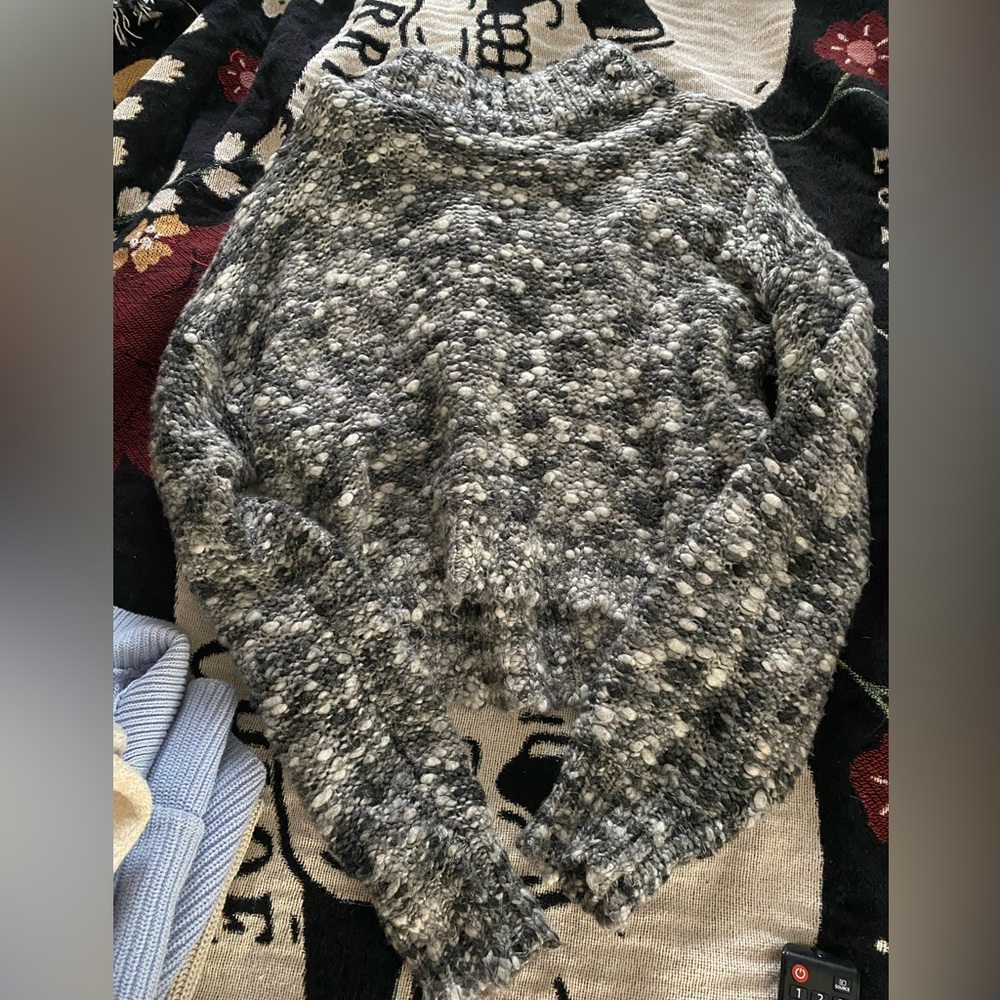 High neck, cropped Hollister sweater